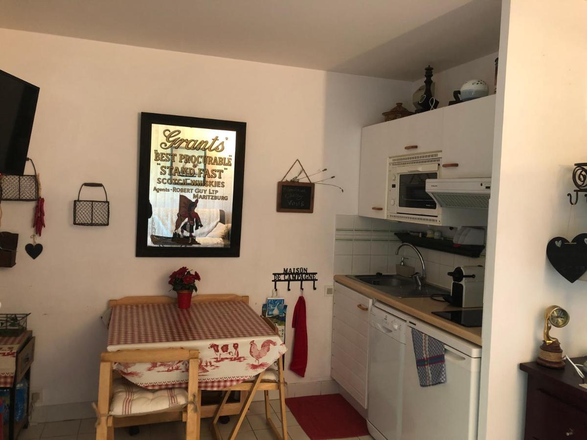 Studio En Rez De Jardin -"Le Petit Nid" A Trouville ภายนอก รูปภาพ