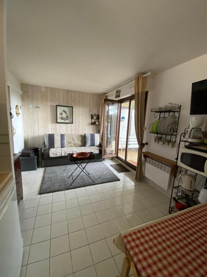 Studio En Rez De Jardin -"Le Petit Nid" A Trouville ภายนอก รูปภาพ