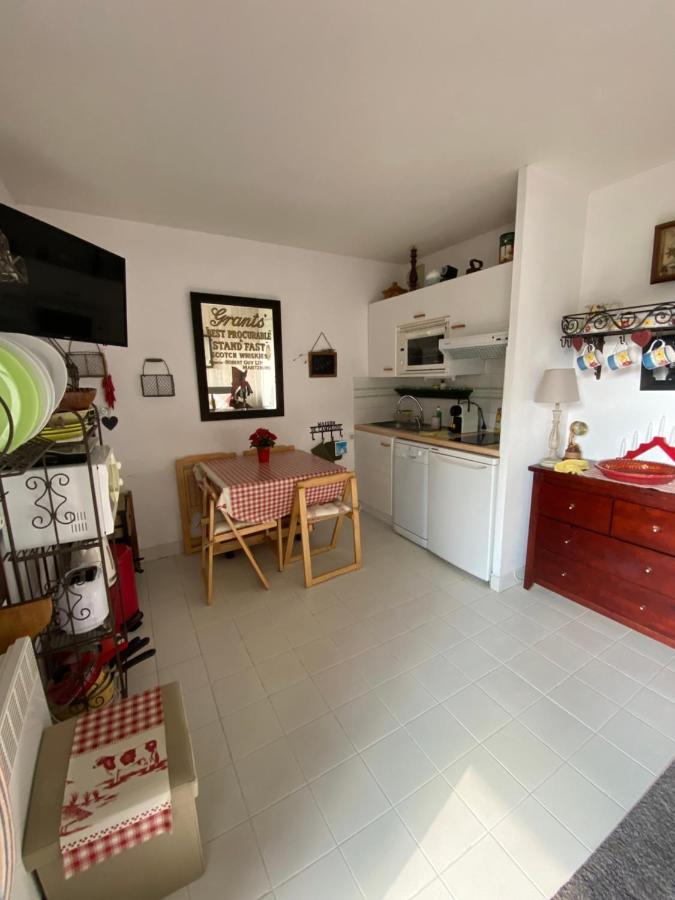 Studio En Rez De Jardin -"Le Petit Nid" A Trouville ภายนอก รูปภาพ