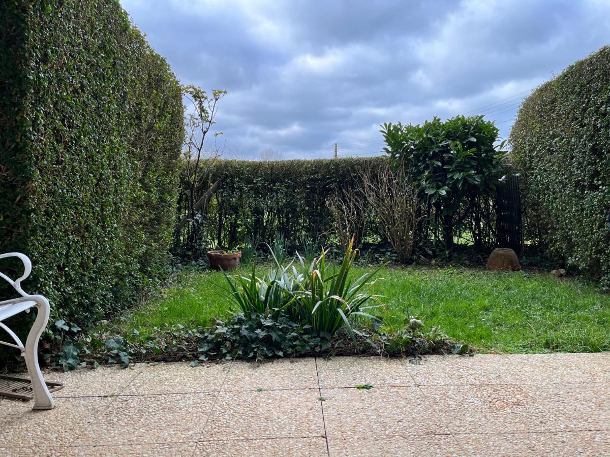 Studio En Rez De Jardin -"Le Petit Nid" A Trouville ภายนอก รูปภาพ